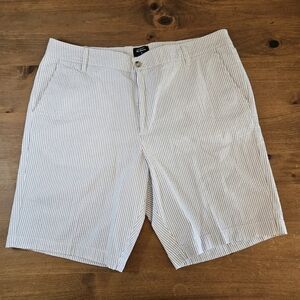 Ben Sherman Mens Shorts 38 Regular Fit Stretch Seersucker White/Blue